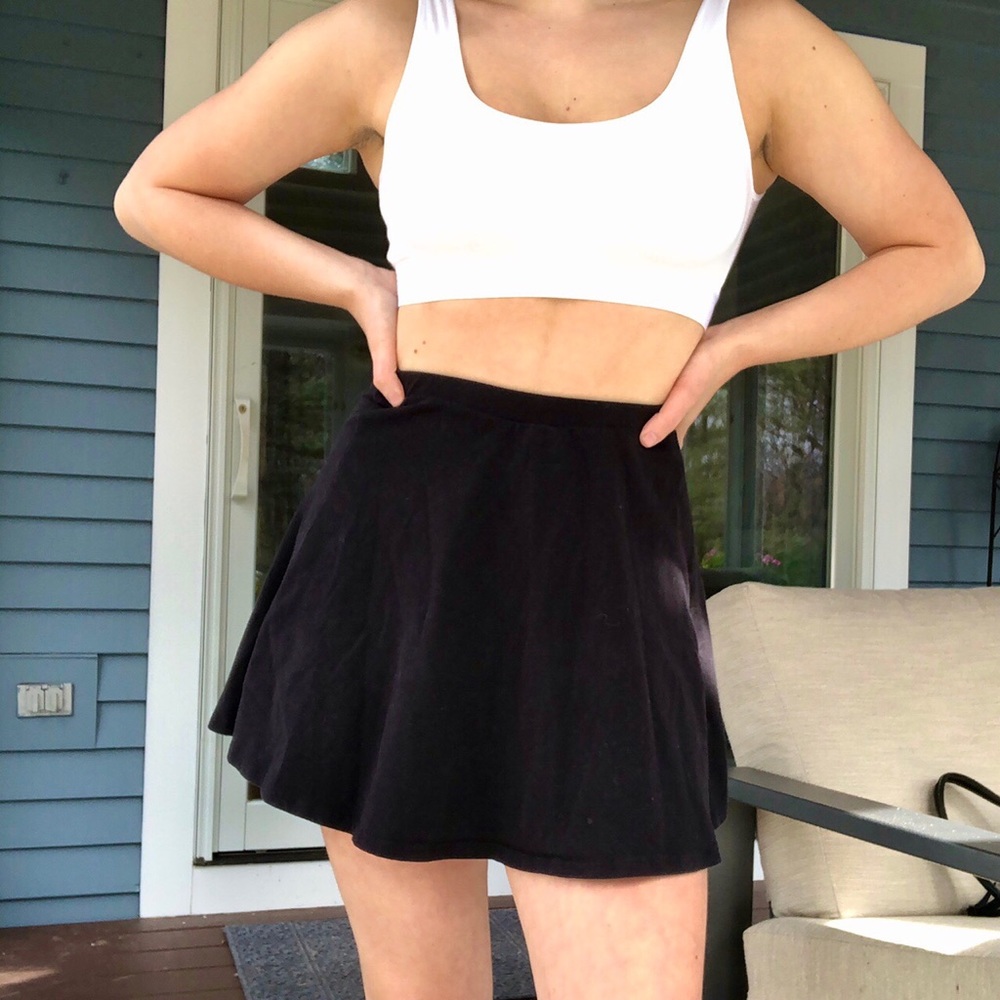 black skirt